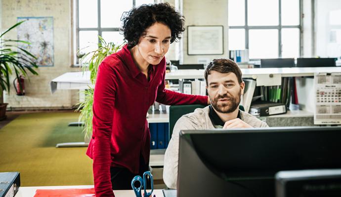 Can bossless management work?